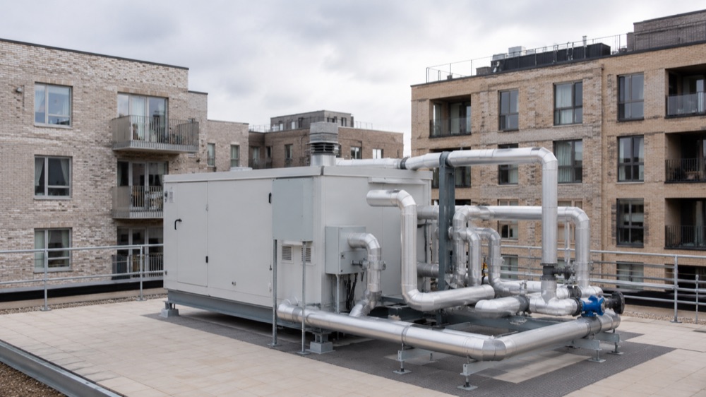 Rooftop energy centre and insulated district-heating pipework